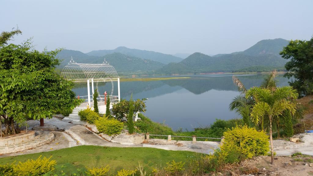 Phloenlom Chomdao Ban Kha Exterior foto